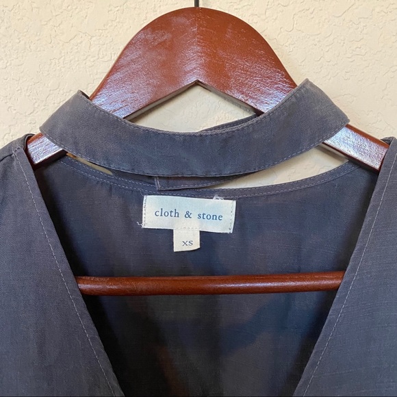 Cloth & stone grey choker neck wrap top - Picture 3 of 4